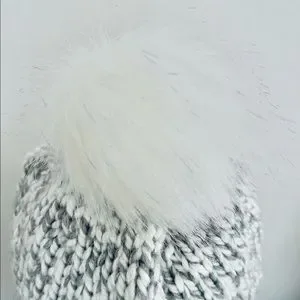 Hand Knits 2 Love Set Beanie Hat Cap Neck-warmer Scarf Faux Fur Pom Pom Designer Hand Knits 2 Love Set Hat & Scarf Slouch Beanie Neck warmer  main image 2